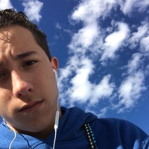 Meet your Posher, Collin